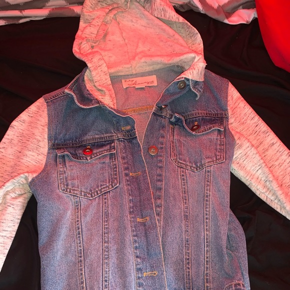 Jackets & Blazers - light denim jacket w/ sweatshirt material sleeves